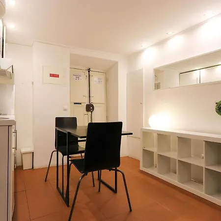 Bairro Alto Blue & By Homing Apartment *