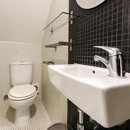 Bairro Alto Blue & By Homing Apartment