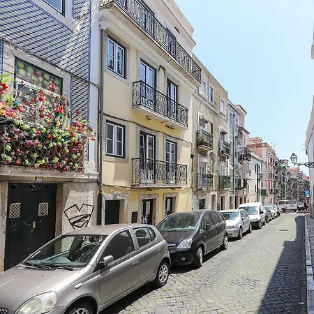 Bairro Alto Blue & By Homing Apartment